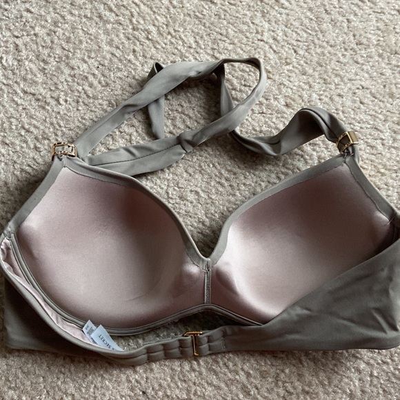 Victoria’s Secret Bundle bikini tops - Picture 9 of 9